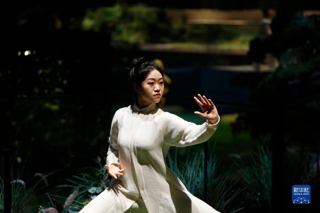 bet手机端